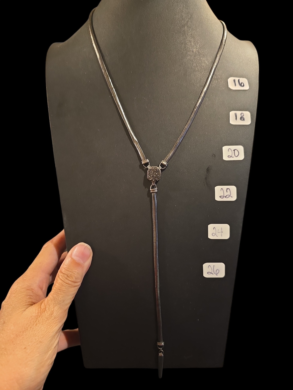 The Kendra Scott Starla Y Necklace in gunmetal and black drusy
